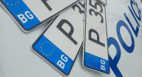 Пътна полиция в Русе приема от днес заявления за регистрационни номера по избор