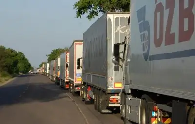 Откриват гореща линия за превозвачи в Турция