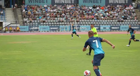 Как играха нашите