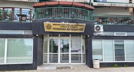 Пет фирми задължени да ограничат миризмите от производството си