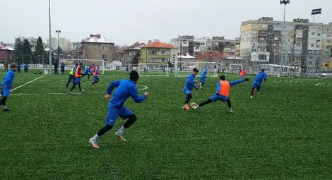 Времето избира терен за мача на &bdquo;Дунав&ldquo; в събота