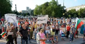 Високо напрежение сред протестиращите