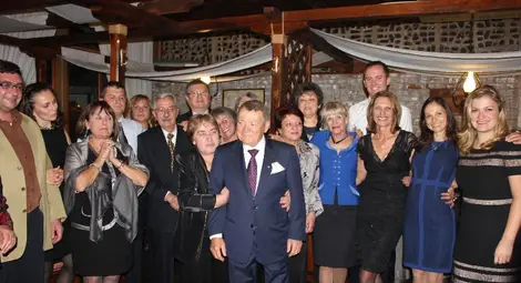 Игнат Канев събра роднини и приятели на български рожден ден