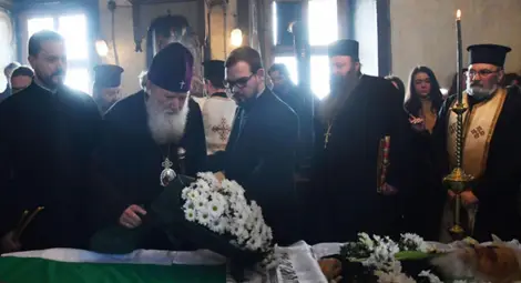Патриарх Неофит пристигна за погребението на дядо Добри в Байлово