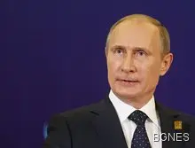 Путин празнувал с водка и торта 