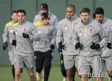 Ливърпул с тренировка преди полета за София