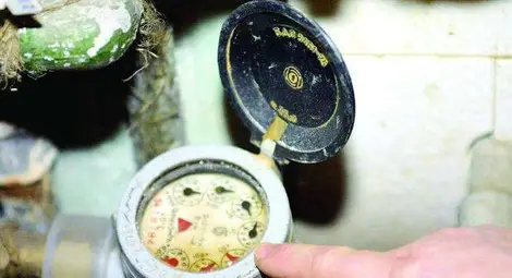 Клиентка пребори ВиК за служебна сметка в необитаван апартамент