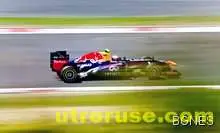  Гума от болида на Уебър излетя и удари оператор в гърба 