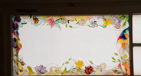 Ирена Линкова прави витражен дебют на пет врати в дома си