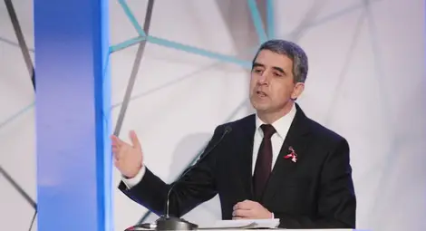 Плевнелиев ще сезира Конституционния съд за въведените глоби за къмпингуване и паркиране