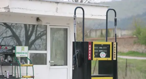 Бензиностанции масово нарушават закона заради газови бутилки