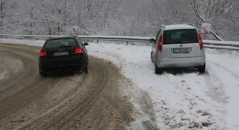 Обилен снеговалеж на Шипка Обилен снеговалеж на Шипка