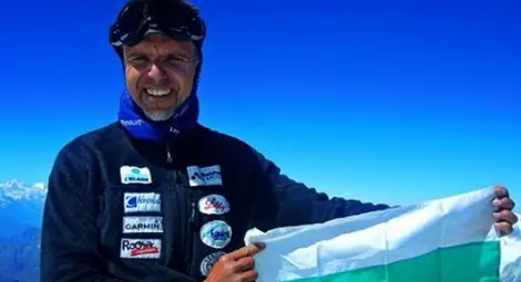 Алпинистът Боян Петров изкачи своя девети осемхилядник