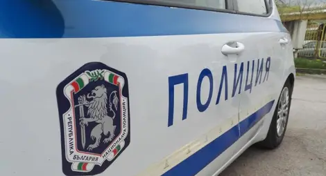 Пиян моторист без книжка пробва да се измъкне за сметка на приятел