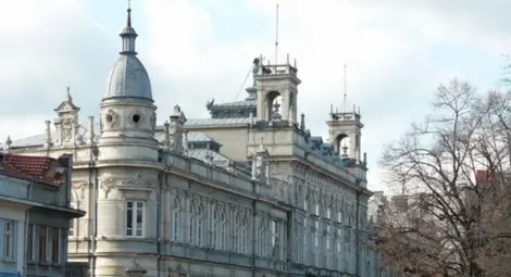 Община Русе ще иска пари от културното министерство за ремонт на Доходното