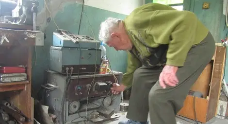 И на 90 години дядо от Дебелец кара мотора си