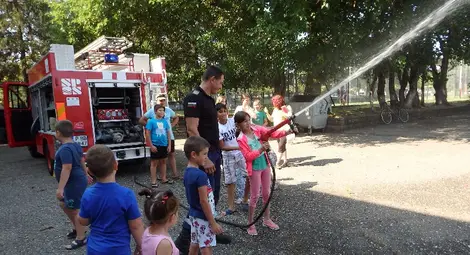 Лятна занималня