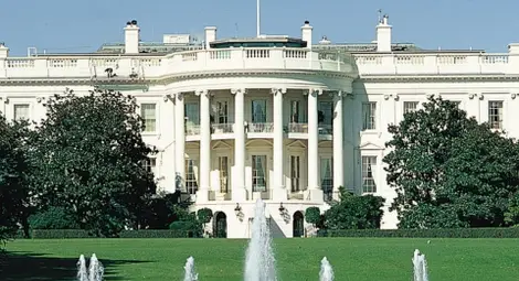 Белият дом потвърди: Обсъждаме отмяната на санкциите срещу Русия