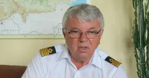 Двама капитани се издигнаха в „Морска администрация“