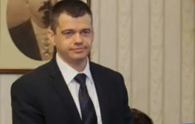 Шефът на ДАНС катастрофира 