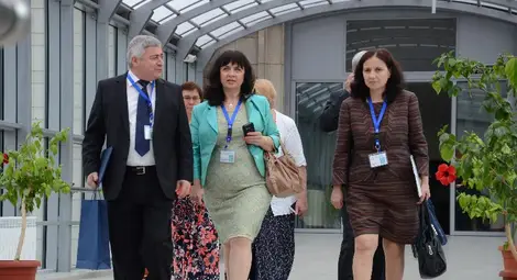 50 млади информатици от Балканите мерят знания на олимпиада в Русе