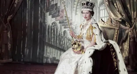 Готвачка с лош правопис и цветарка измислят менюто за коронацията на Елизабет II