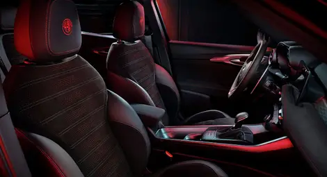 Alfa Romeo навлиза в ерата на електрификацията с новия модел Tonale /галерия/