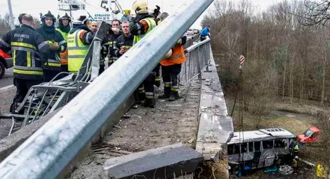 Катастрофа с автобус с руски и украински юноши в Белгия /галерия + подробности/ Катастрофа с автобус с руски и украински юноши в Белгия /галерия + подробности/