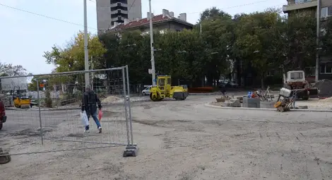 Пускат утре движението по новото кръгово до &bdquo;Рига&ldquo;