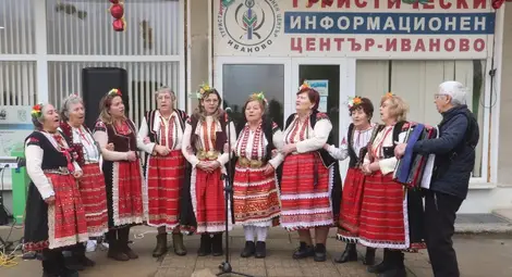 С богата културна програма в Иваново отбелязаха Ивановден,  най-възрастните именици получиха специални награда  от кмета и областния управител