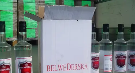 12 000 бутилки контрабандна водка за английския пазар задържани в района на Дунав мост 2