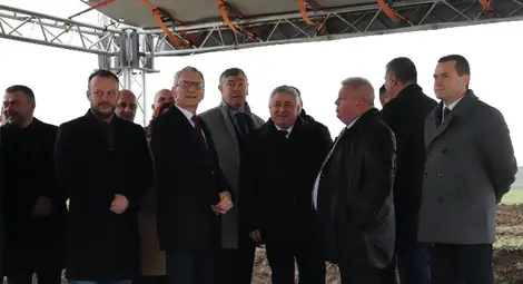 Историческо - започна изграждането на магистралата Русе-Велико Търново /галерия, обзор/ Историческо - започна изграждането на магистралата Русе-Велико Търново /галерия, обзор/