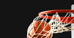Баскетболистите губят с 50 точки последния мач за сезона