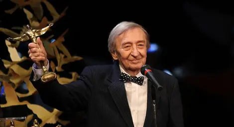 Кой спечели "Икар"?