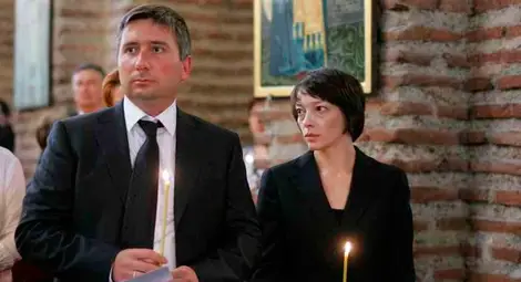 "Алфа банк" поема контрола над "Икономедиа"