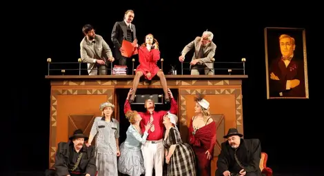 Театърът подарява на русенци  комедията &bdquo;Министърът женкар&ldquo;