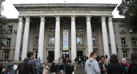 Студентският съвет в университета събира настоящи и бивши членове на 30-ата си годишнина