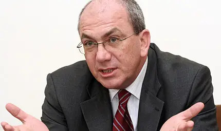 Камов: Калфин щеше да стане жертва на Позитания, БСП  поддържа социалдемократите, както въжето поддържа обесения