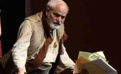 Георги Стефанов с два почетни плакета за 50 години на сцената