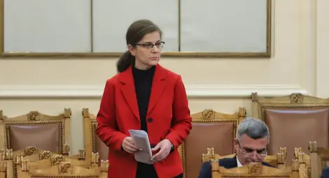 Генчовска: Категорично осъждам военната агресия на Русия Генчовска: Категорично осъждам военната агресия на Русия