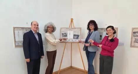 Изложба, посветена на модата през миналия век в Русе,  бе представена в румънския град Гюргево