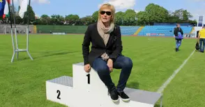 Европа пише за царицата на спринта Анелия Нунева