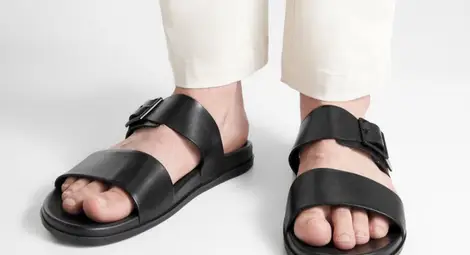 Мъжки кожени чехли - комфорт и елегантност в летен вариант