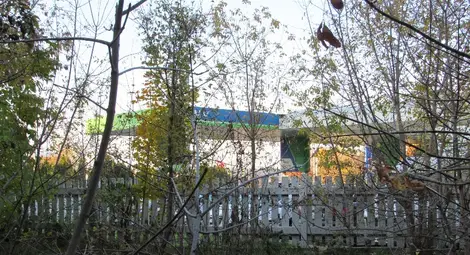 Клошари запалиха недовършеното лятно кино в квартал &bdquo;Дружба&ldquo;