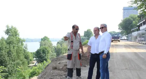 Стоилов инспектира ремонтите по &bdquo;Баба Тонка&ldquo; и на кея