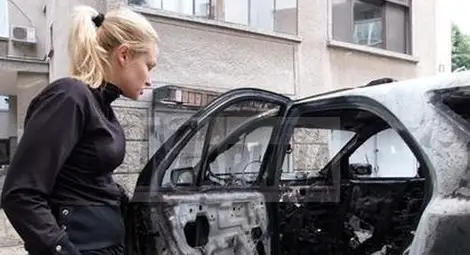 Подпалиха джипа на лидерката на ВМРО в Димитровград