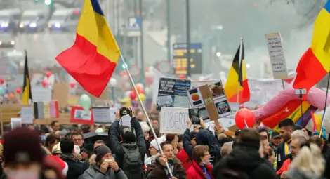 Стотици протестираха в Белгия и Германия срещу Covid мерките