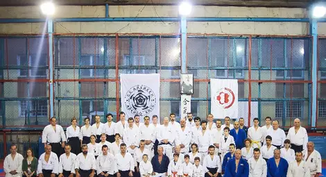 На лагер в Чанаккале заминават клубовете &bdquo;Ай ки кен&ldquo; и &bdquo;Мечтание&ldquo;