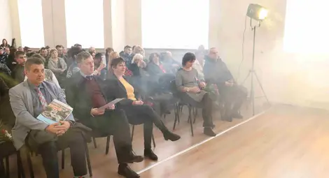 Ученици от Професионалната гимназия по механотехника в Русе представиха спектакъла &bdquo;Светлина на свободата&ldquo;