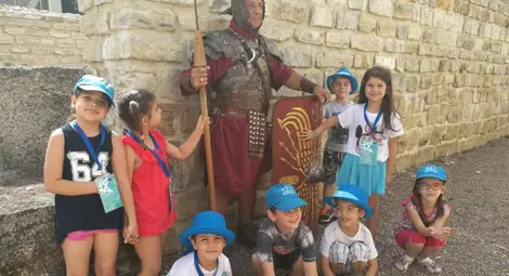 100 деца станаха римски легионери на фестивала на античното наследство